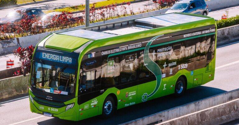 São Paulo reduz consumo de diesel com frota de ônibus elétricos