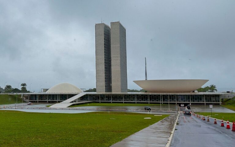 Candidatos ao Senado por Goiás declaram patrimônios que variam de zero a R$ 66,8 milhões