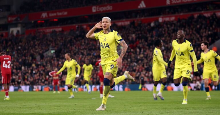 Richarlison negocia retorno ao Everton após deixar Tottenham