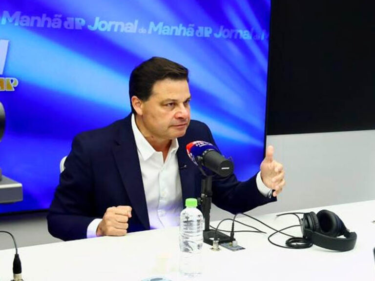 Sandro Alex participa de sabatina na Jovem Pan News Curitiba