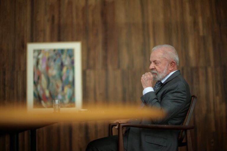 Lula promove jantar com executivos duas semanas antes de evento de Bolsonaro