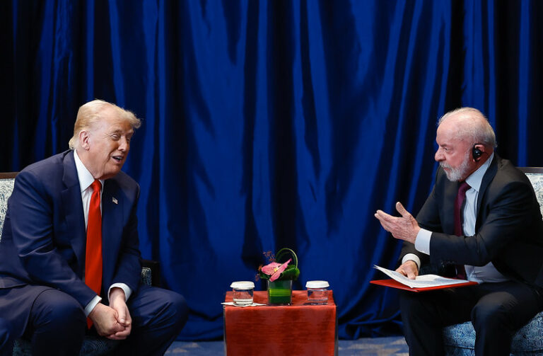 Relação entre Lula e Trump acumula choques após ano e meio de presidências