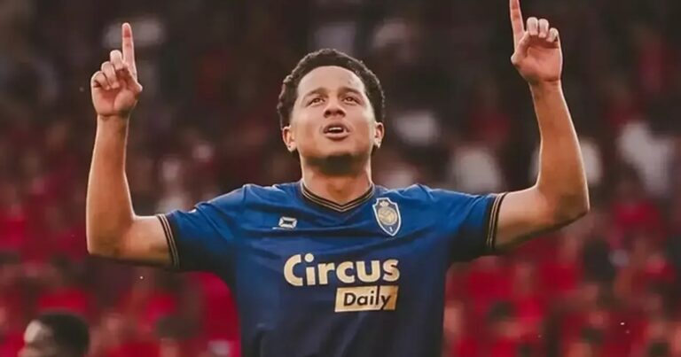 Flamengo acerta com ponta equatoriano Anthony Valencia para substituir Gonzalo Plata