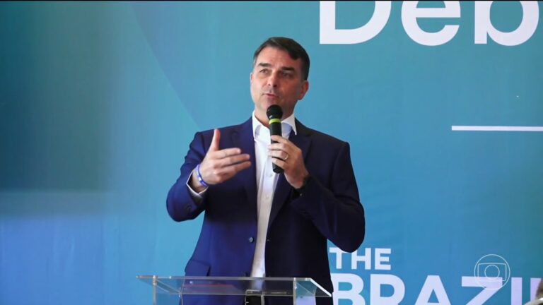Flávio Bolsonaro promete aceitar resultado das urnas em 2026