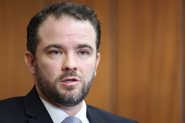Ministro Durigan nega crise generalizada no varejo brasileiro