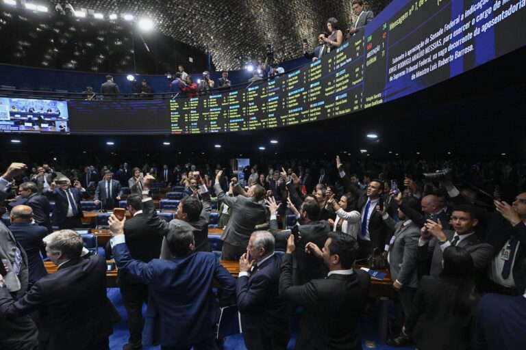 G1 explica as funções e atribuições do cargo de senador