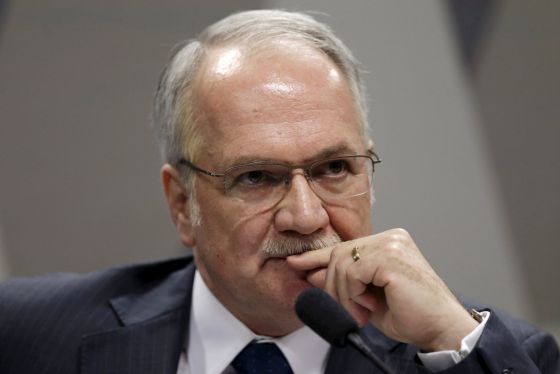 Fachin suspende caso relatado por Mendonça com vínculos de Vorcaro