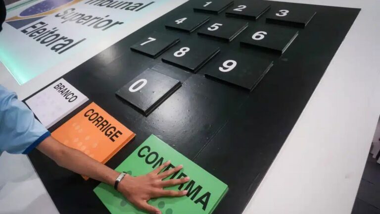 TRE-PR julga 374 representações sobre propaganda eleitoral em 2026