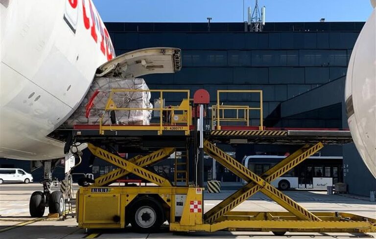Iata registra crescimento de 4,4% na demanda global de carga aérea em agosto