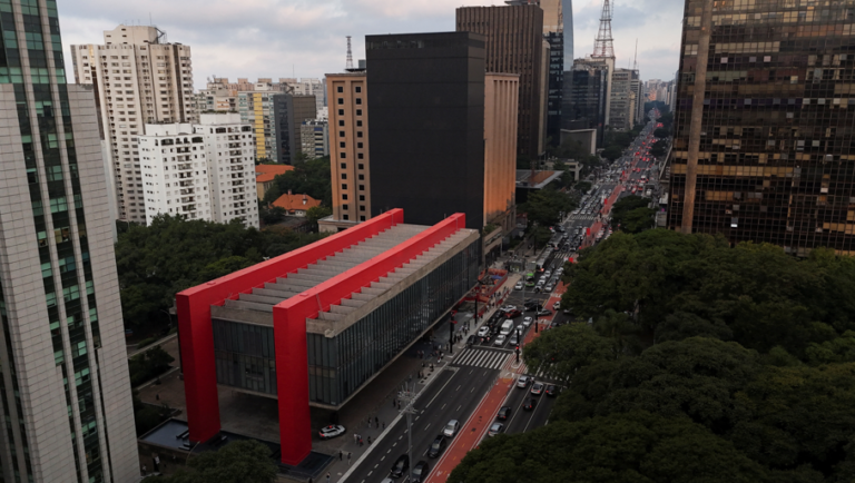 XP reduz projeção do PIB 2026 com desaceleração mais cedo que esperado