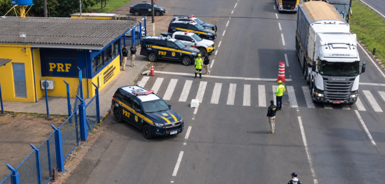 Motiva Paraná orienta caminhoneiros sobre fadiga e segurança na BR-376
