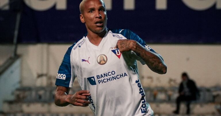 Deyverson reencontra Palmeiras pela Libertadores após título pelo Verdão