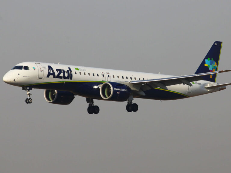 Azul anuncia voo direto entre Recife e Curitiba