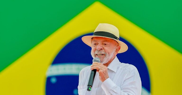 Lula reúne empresários em jantar em São Paulo com ministros e líderes do BNDES, BB e Caixa