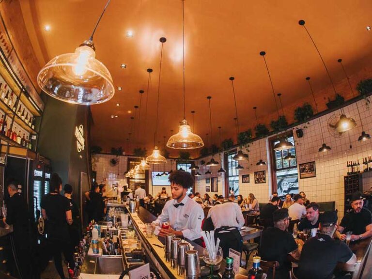 Bar Nacional promove chope e gastronomia de boteco nos feriados de Curitiba