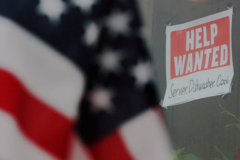Payroll de agosto nos EUA supera expectativas e muda cenário para juros do Fed