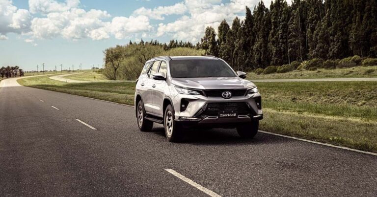 Toyota reduz preço da SW4 em até R$ 57 mil para reagir a chinesas