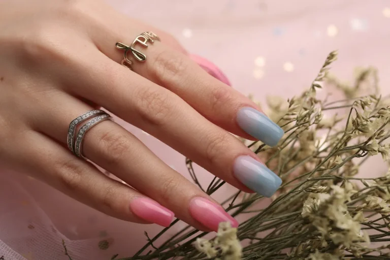 Syrup Nails ganham espaço como tendência de manicure para a primavera