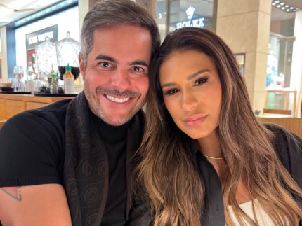 Kaká Diniz revela autorização de Simone antes de postar foto sem camisa