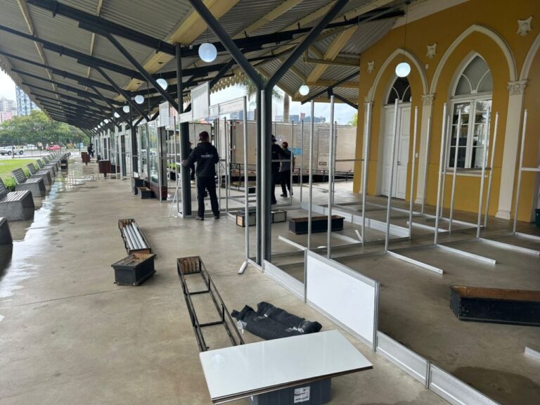 Sesc Estação Saudade recebe montagem dos estandes do Liquida Ponta Grossa 2026
