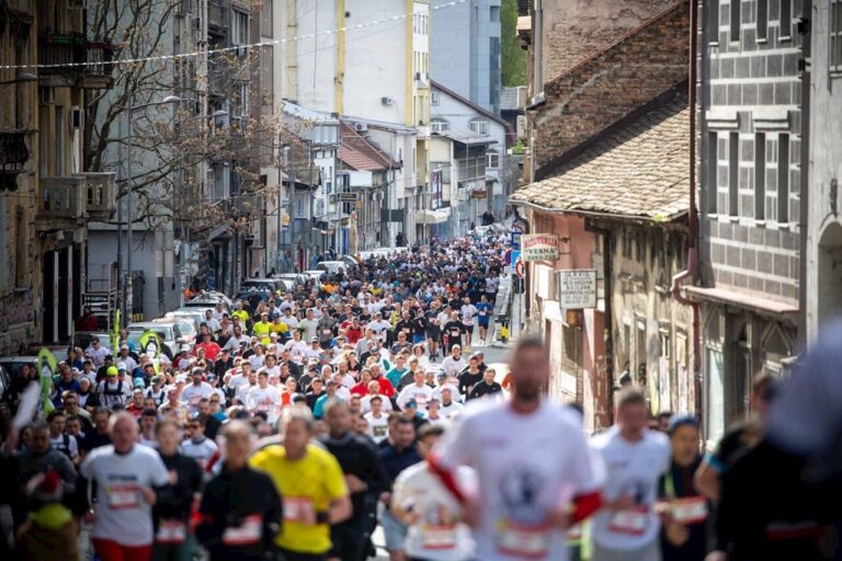 Corredores brasileiros descobrem Leste Europeu como destino para maratonas