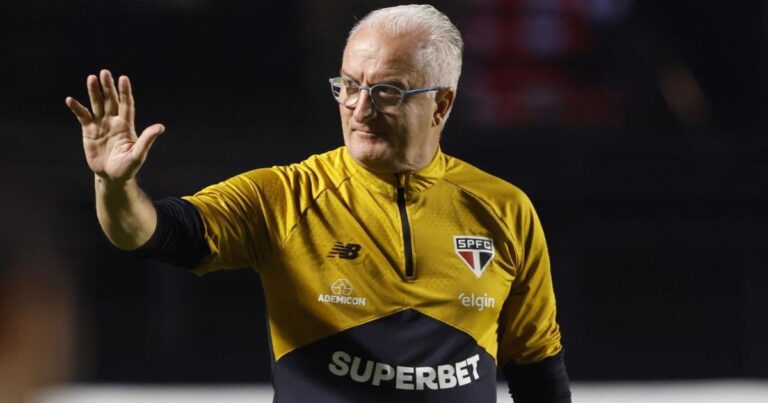 São Paulo empata com Boca Juniors e cai nas quartas da Copa Libertadores