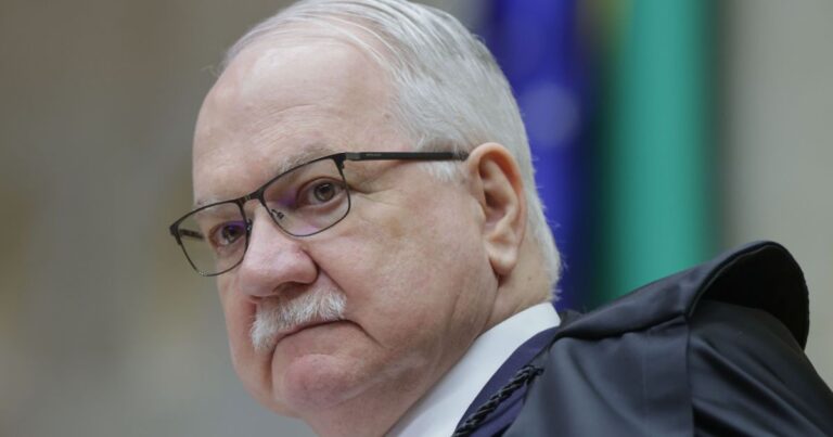 Fachin assume supervisão de inquéritos e enfraquece poder de Mendonça no caso INSS