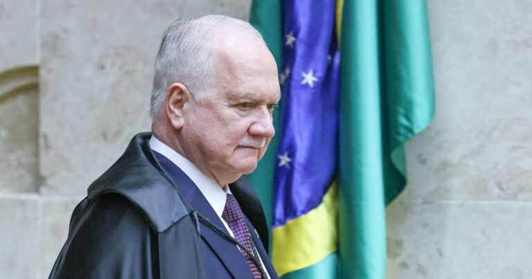 STF centraliza casos com Fachin e suspende decisões monocráticas