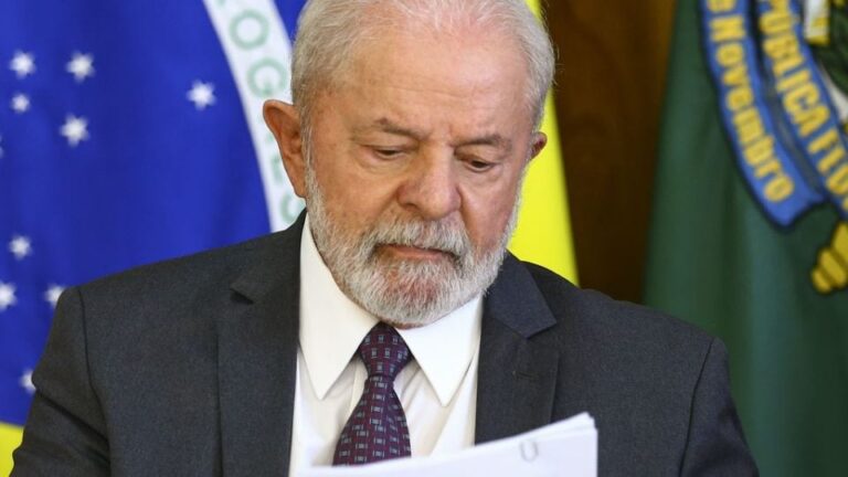 Lula sanciona programa para desenvolver indústria de fertilizantes