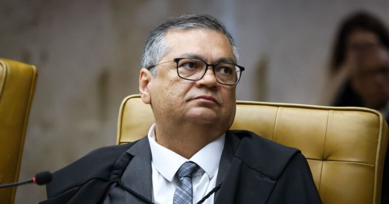 STF analisa relatório da PF sobre relação entre Moraes e ex-banqueiro