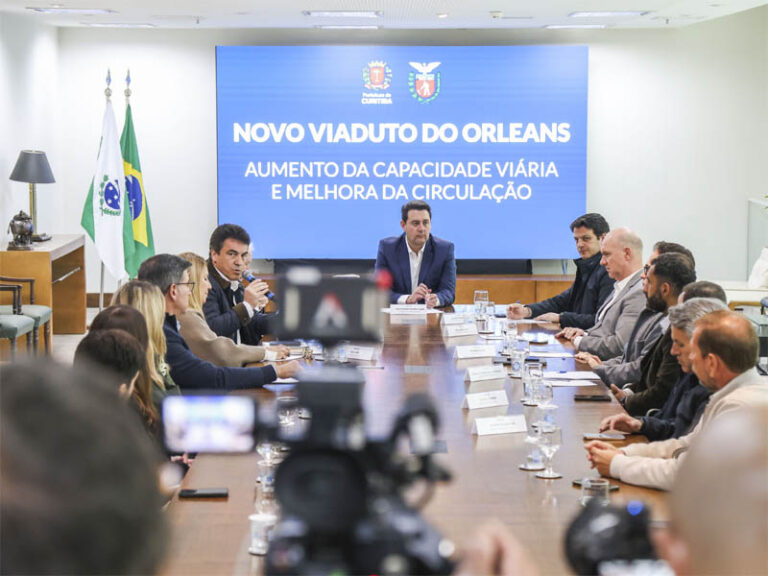 Pimentel e Ratinho Junior apresentam novo viaduto do Orleans em Curitiba