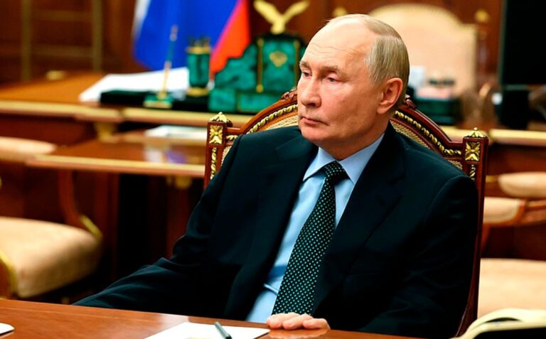 Putin diz haver possibilidade de acordo de paz, mas aponta impasse na negociação