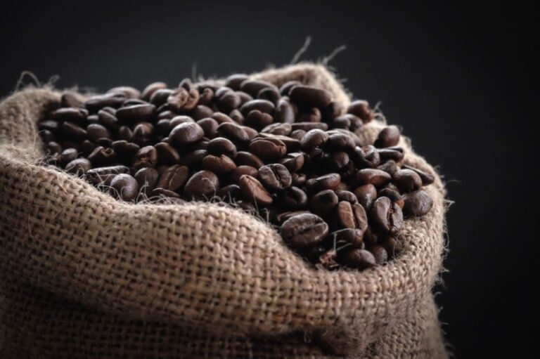 Vendas de café da safra 2026-27 atingem 41% do volume total