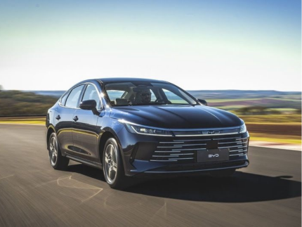 BYD bate novo recorde de emplacamentos e sobe para terceira posição geral