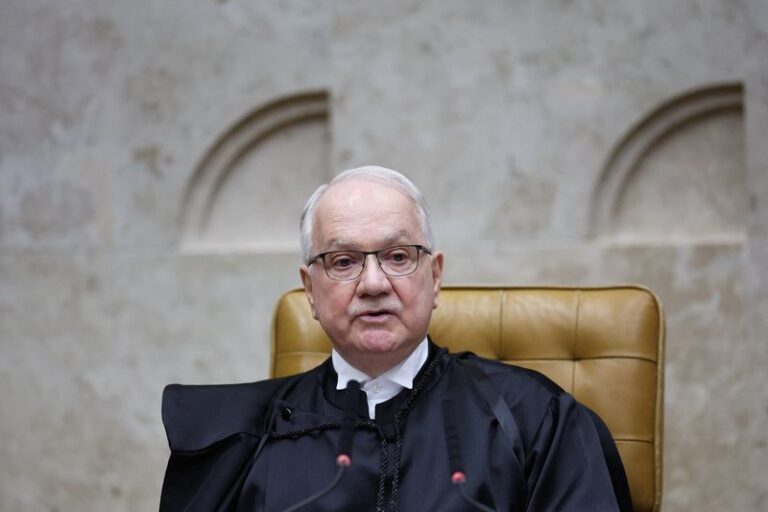 Fachin diz que resposta a crise do STF será firme, proporcional e rigorosa