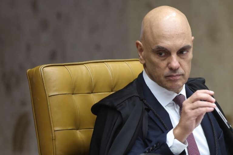 Moraes afirma que investigação contra ele é tentativa de golpe