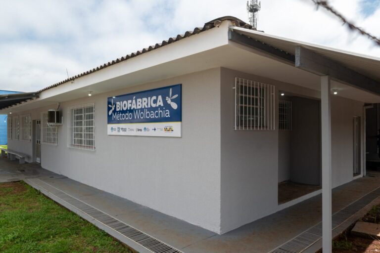 Ponta Grossa inaugura Biofábrica do Método Wolbachia contra dengue