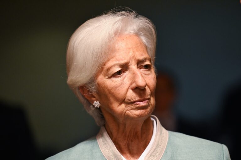 Funcionários do BCE cobram esclarecimentos de Lagarde sobre livro e futuro cargo
