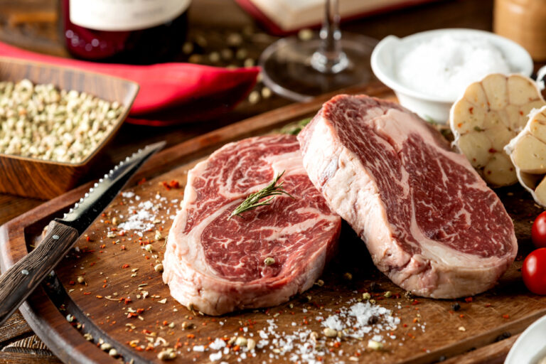 Brasil atinge cota anual de carne bovina e enfrenta sobretaxa de 55% na China