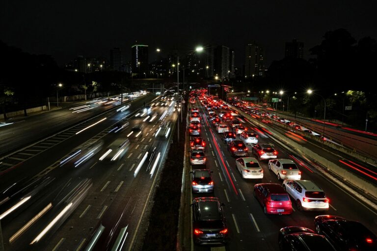 Fenabrave registra venda de 509,6 mil veículos em setembro e bate recorde