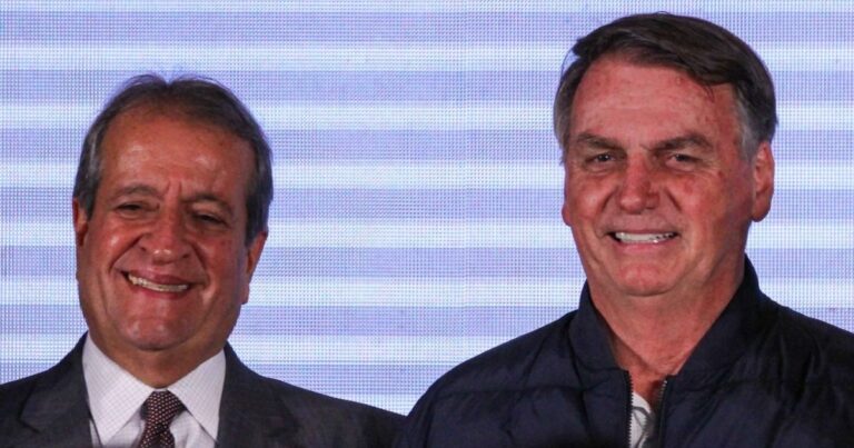 Valdemar Costa Neto se reúne com Bolsonaro após fuga de Flávio