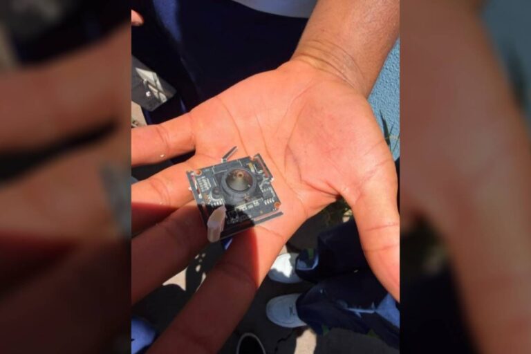 Polícia apreende segunda câmera encontrada em banheiro de colégio militar do Paraná