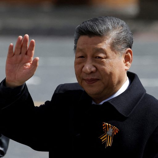 Xi Jinping pede ao BRICS rejeição a tarifas arbitrárias e protecionismo