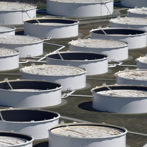 Estoques de petróleo caem 1,692 bilhão de barris