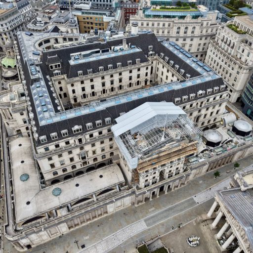 Banco da Inglaterra mantém juros em 3,75% com pressão para alta