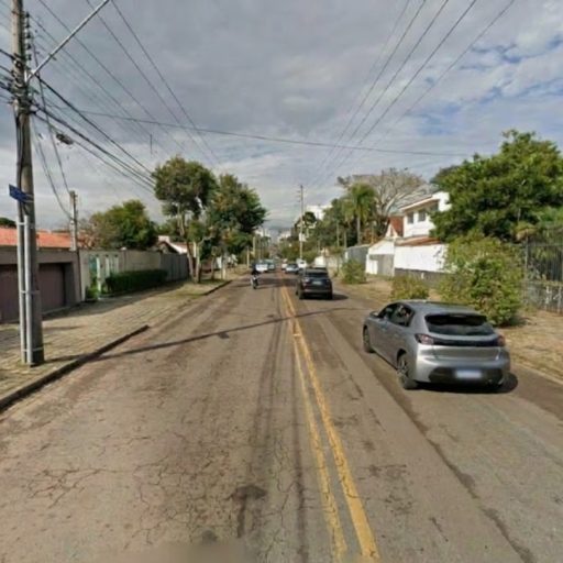 Circulação de veículos será feita em sentido único, por apenas uma faixa (Foto: Google Street View)