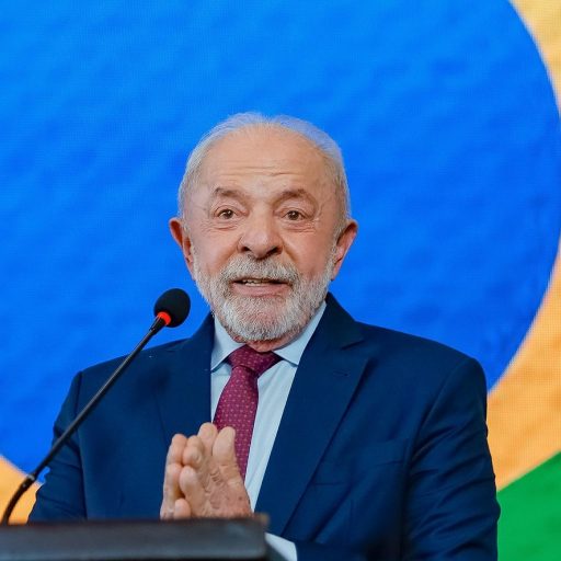 Lula edita MP com R$ 3,33 bilhões em crédito para combustíveis