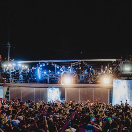 Xanddy Harmonia leva sucessos de duas décadas ao Curitiba Folia