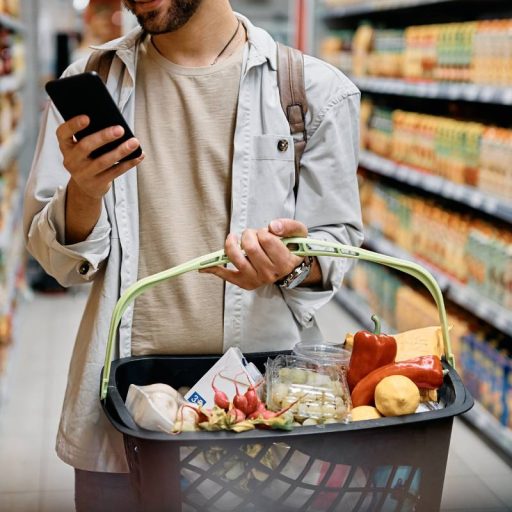 Economistas alertam que corte de crédito piora inadimplência no Brasil