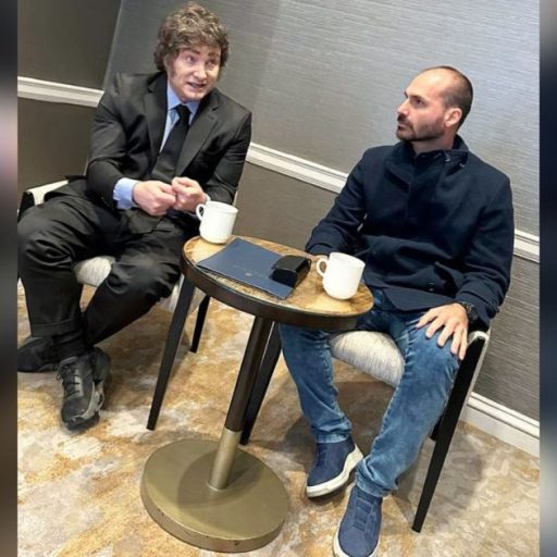 Milei deve se encontrar com Eduardo Bolsonaro em gala em Washington